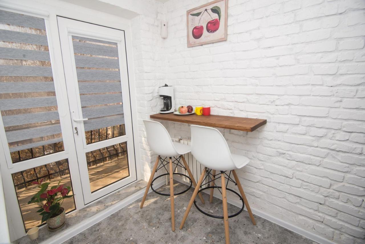 Art Studio 2 Tashkent Luaran gambar